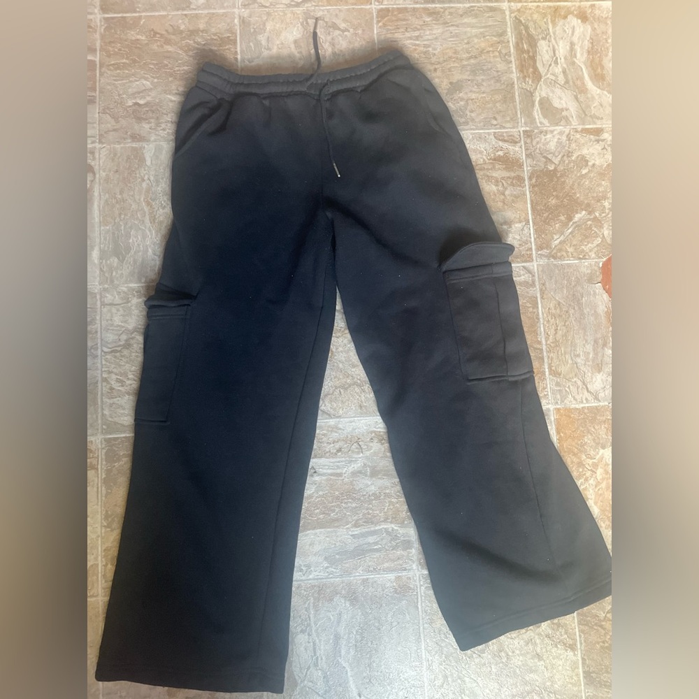 Black loose cargo sweats